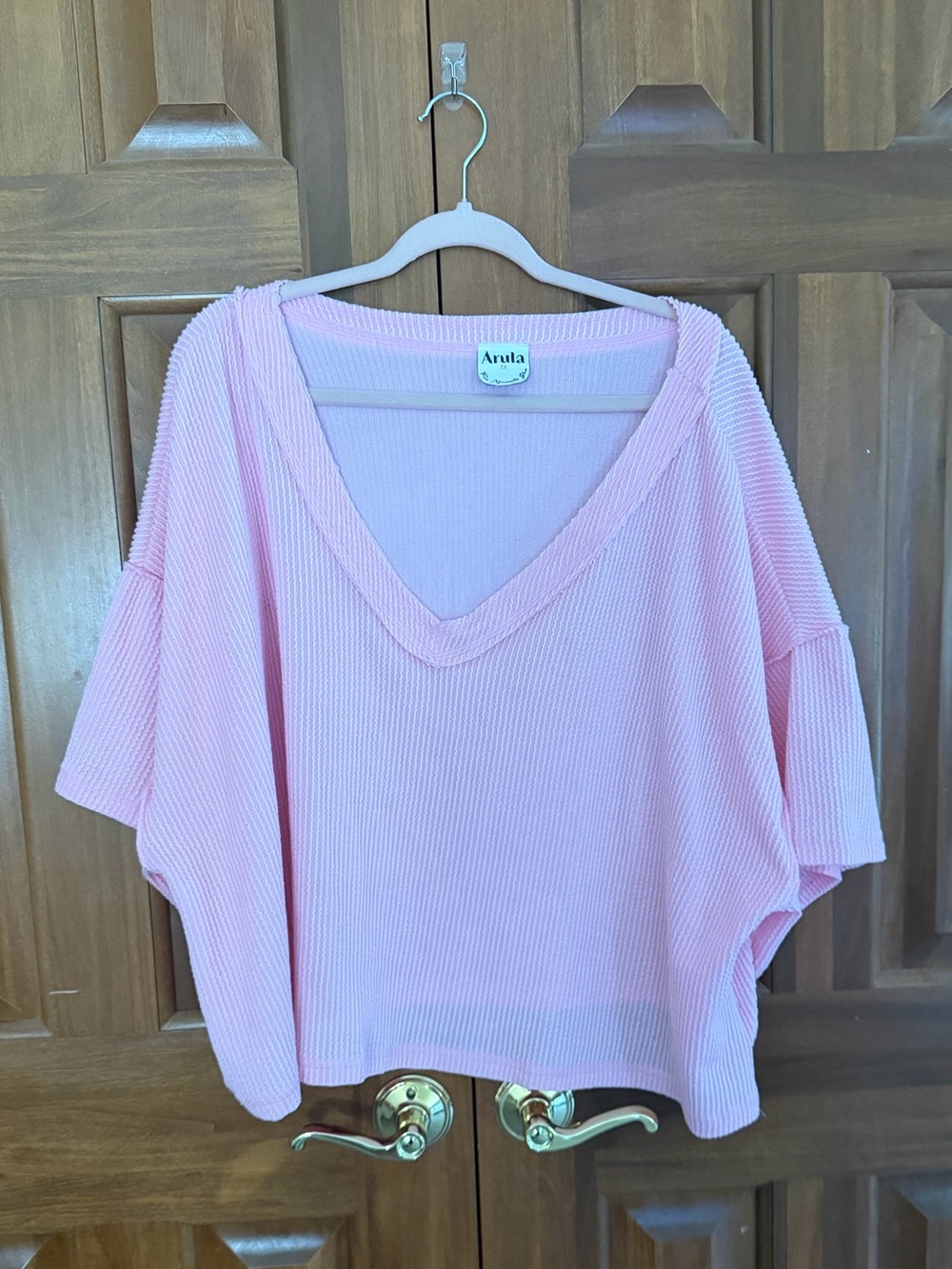 ARULA Light Pink Ribbed V-Neck Dolman Top